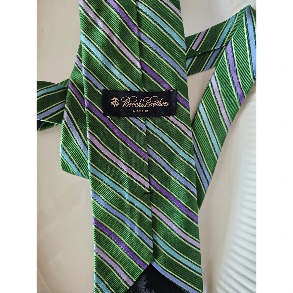 Brooks Brothers Makers Tie Silk Green‎ Purple Blue Diagonal Striped